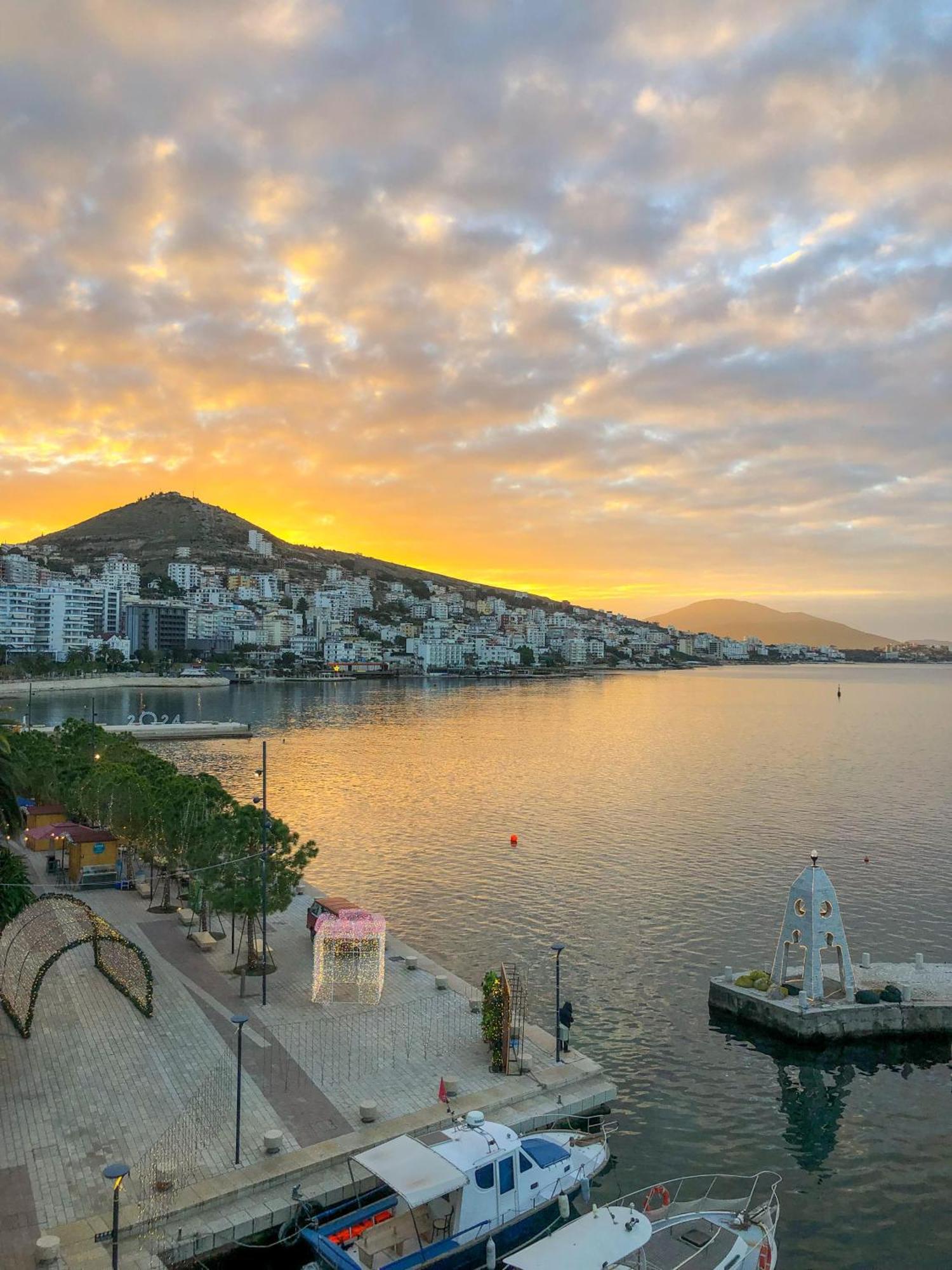 Sun N Blue Hotel ساراندا المظهر الخارجي الصورة